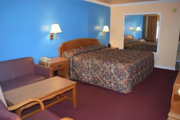 Fort Eustis Inn 4